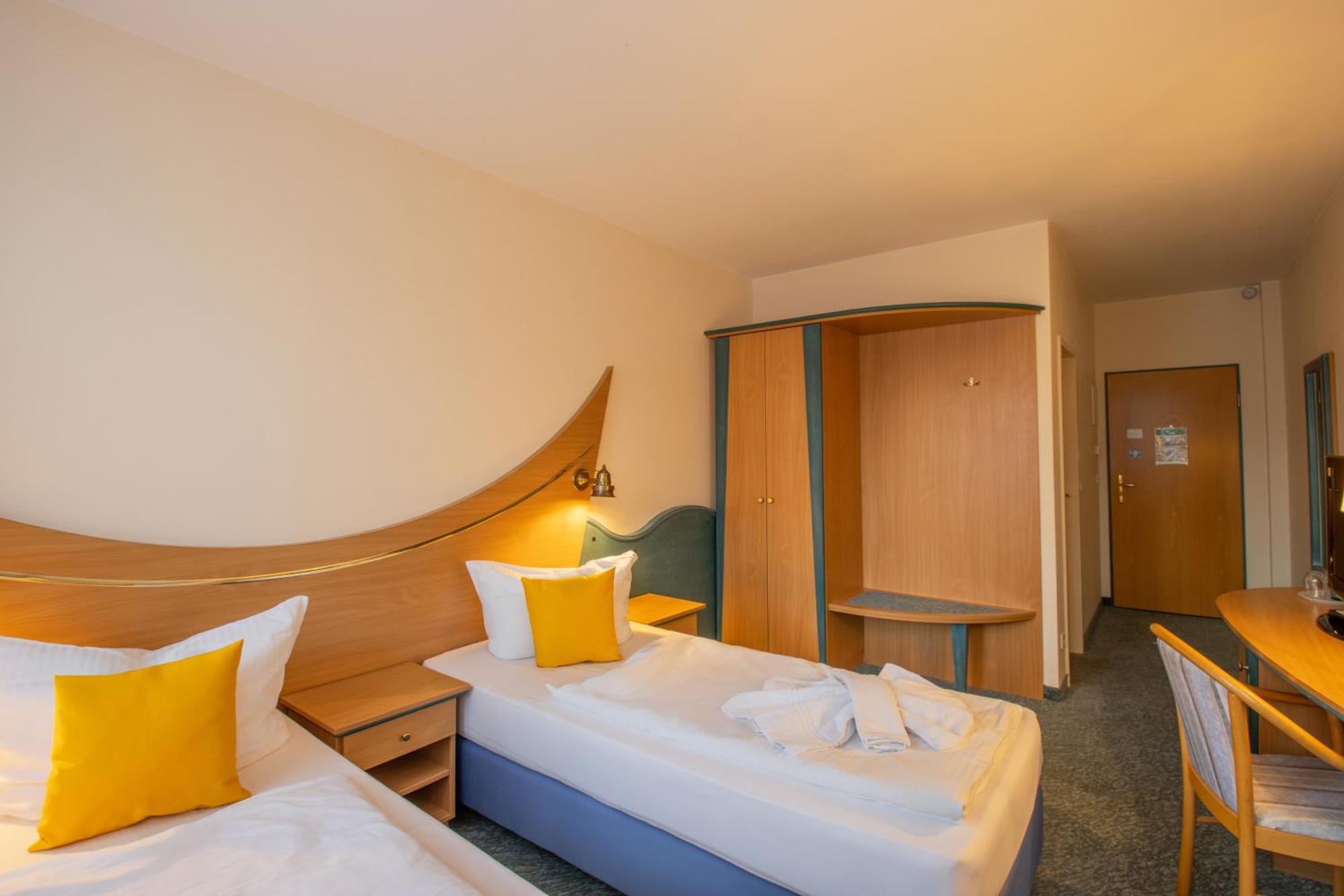 Seehotel Bollmannsruh Paewesin Bagian luar foto