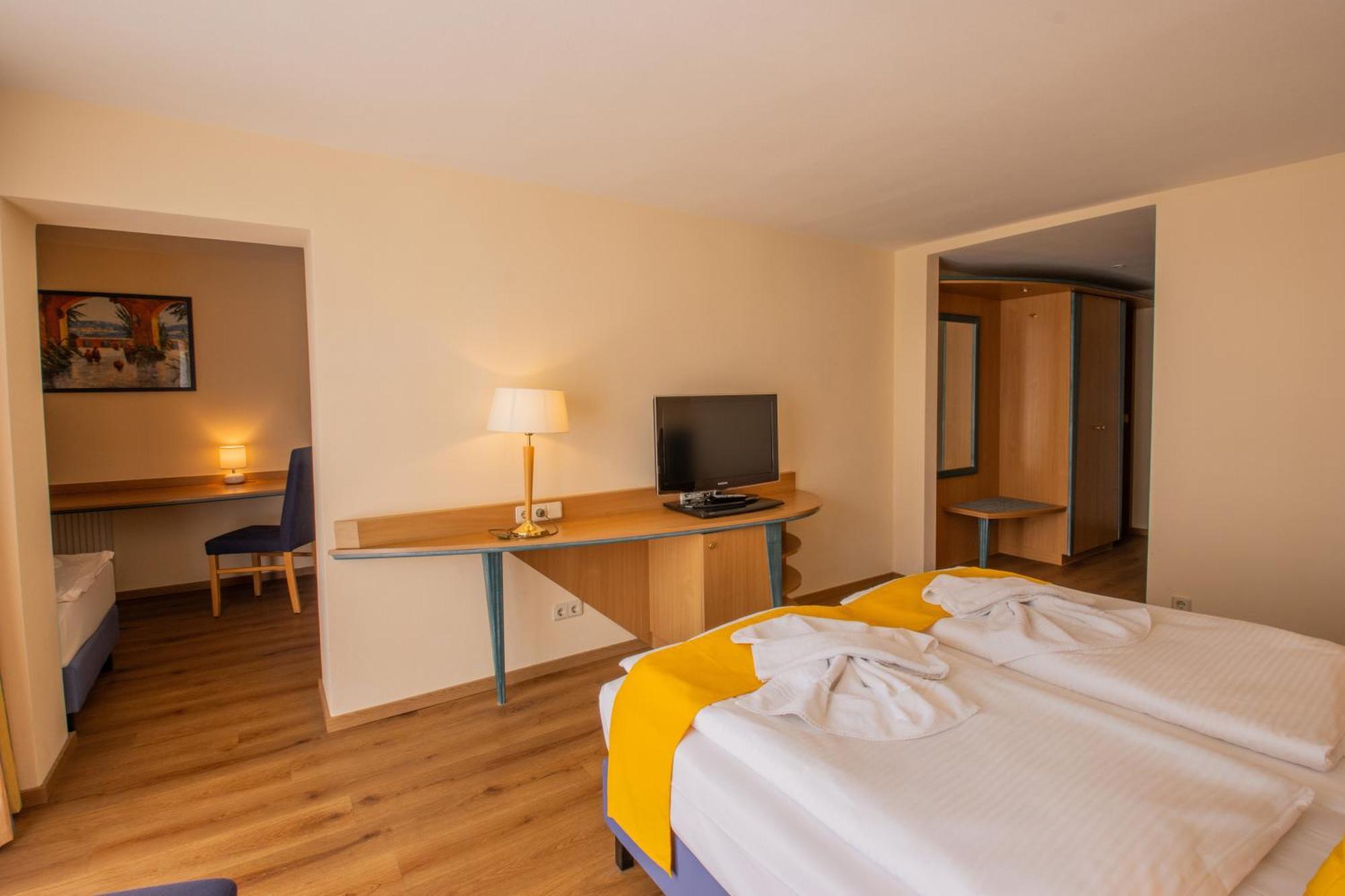 Seehotel Bollmannsruh Paewesin Bagian luar foto